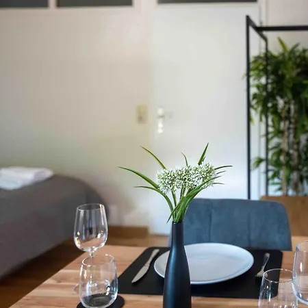 Bernhards Kossgasse - Gratis Parken, Klimaanlage & Balkon