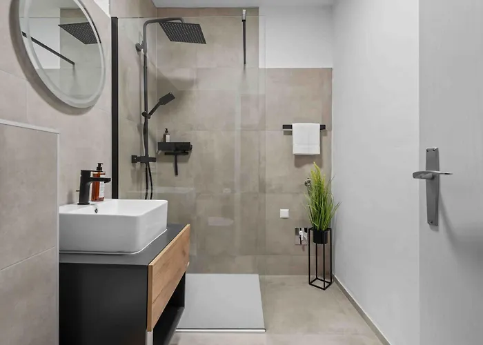 Bernhards Koßgasse - Gratis Parken, Klimaanlage&balkon *