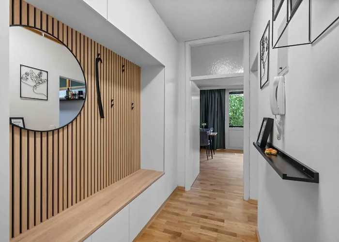 Bernhards Kossgasse - Gratis Parken, Klimaanlage & Balkon Apartamento *